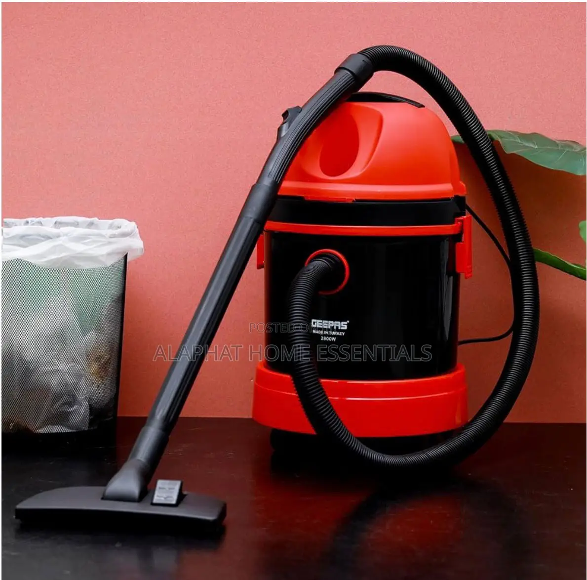Geepas 18 Litre Vacuum Cleaner
