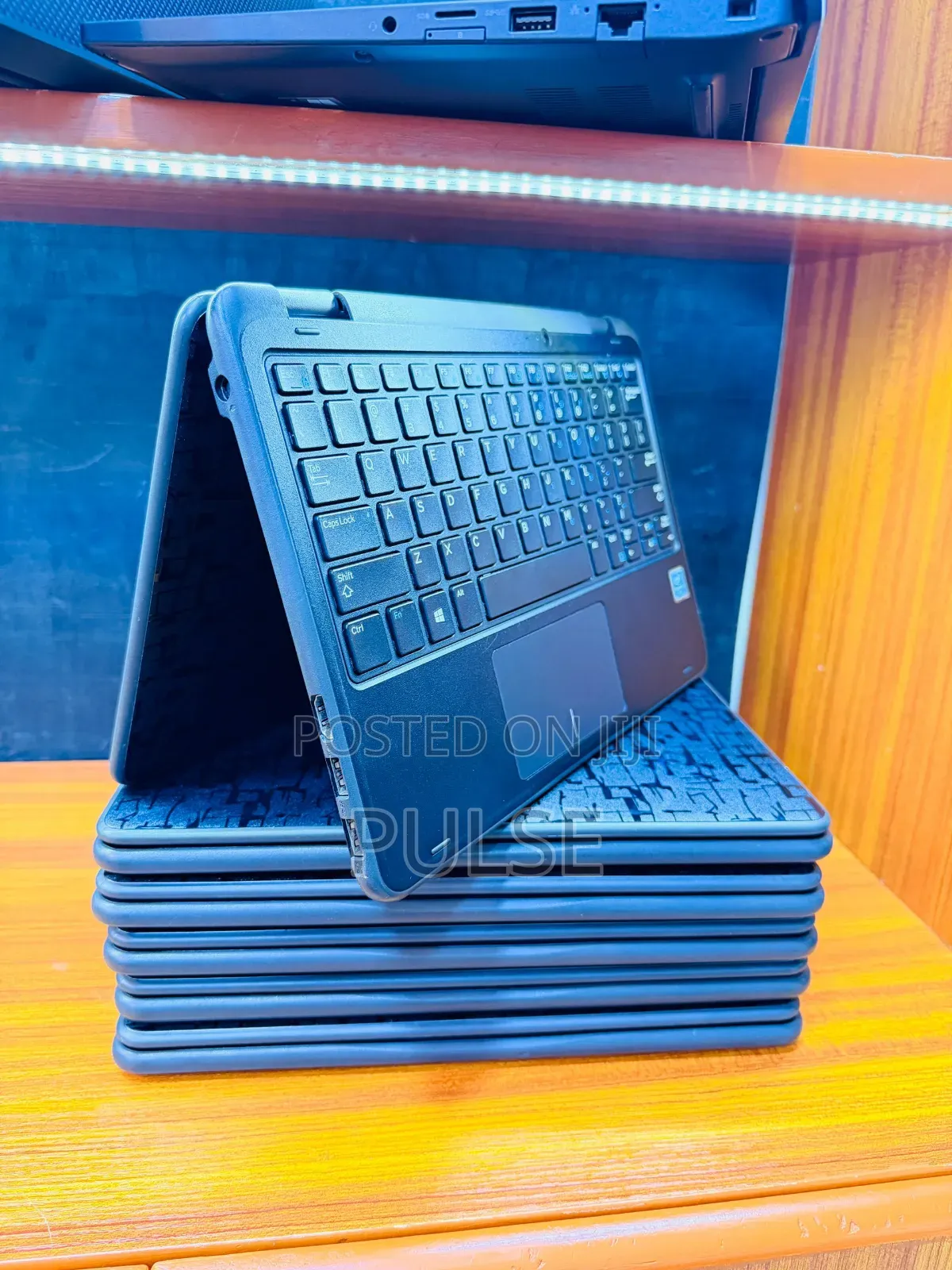 Laptop Dell Latitude 11 3190 4GB Intel Celeron SSD 128GB