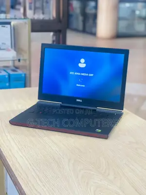 New Laptop Dell Inspiron 15 7000 8GB Intel Core i7 SSD 512GB
