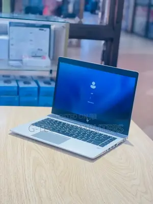 New Laptop HP EliteBook 840 G5 8GB AMD Ryzen 7 SSD 256GB