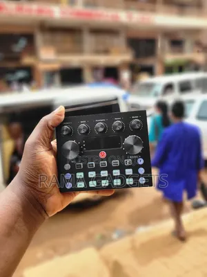 Asixxsix V8s Live Sound Card, a Professional Audio Interface Mixer