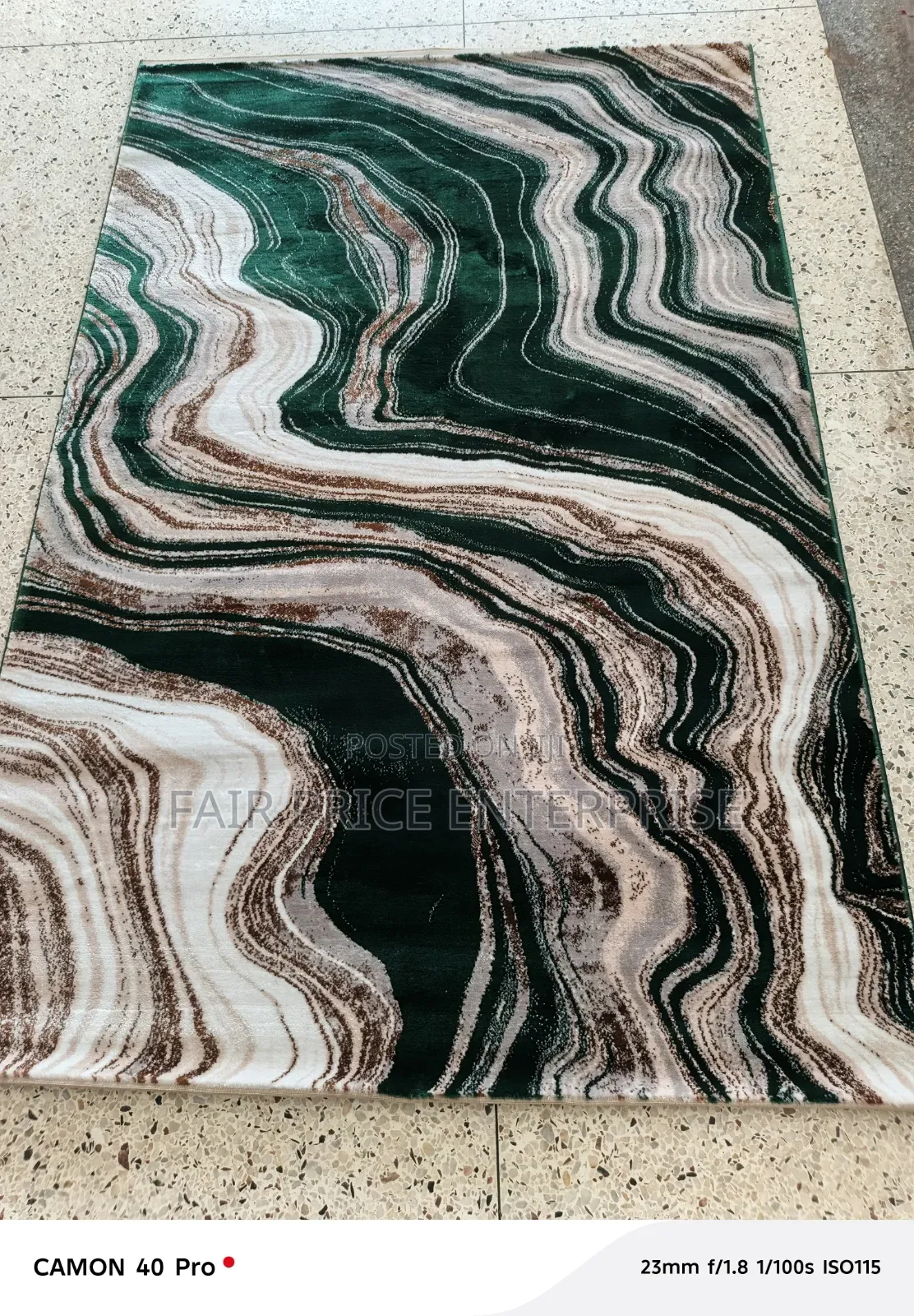 Quality Modern Center Carpet Rug. 2 Meter by 3 Meters