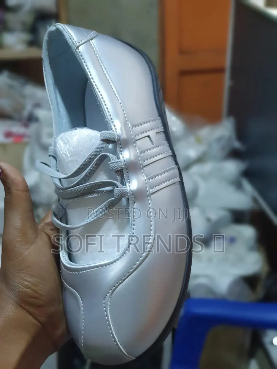 Ladies Puma Pumps