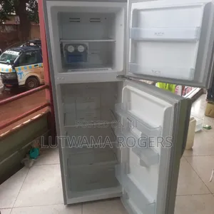 Hisense 328ltrs