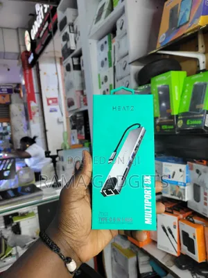 Heatz Zt101 Type-C 8 in 1 Hub.
