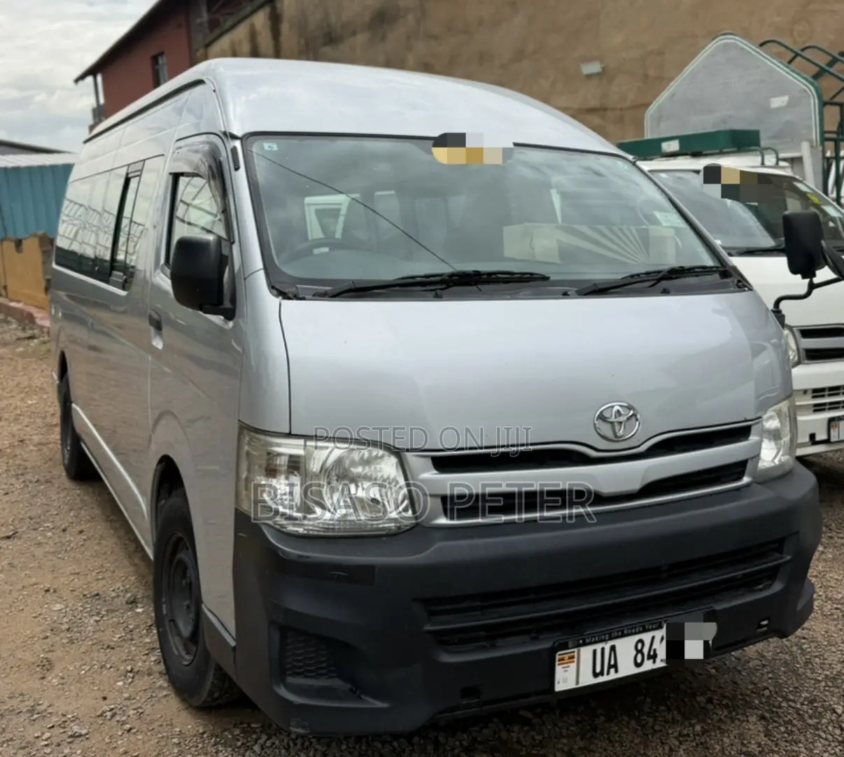 Toyota HiAce 2012 Silver