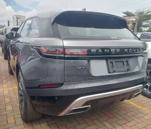 Rover 2000 2018 Silver