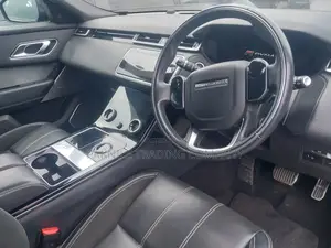 Rover 2000 2018 Silver