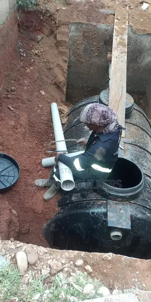 Plastic Septic Tank Installation