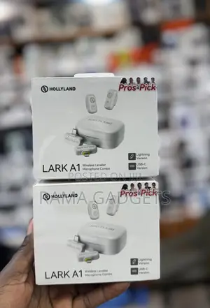Hollyland Lark A1 Wireless Lavalier Microphone Combo