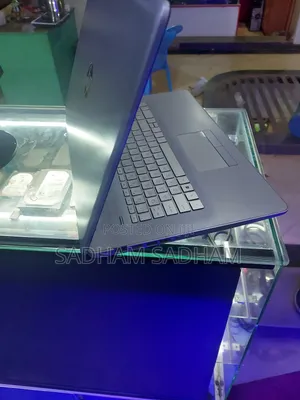 Laptop HP 17-3000 8GB Intel Core i3 SSD 256GB