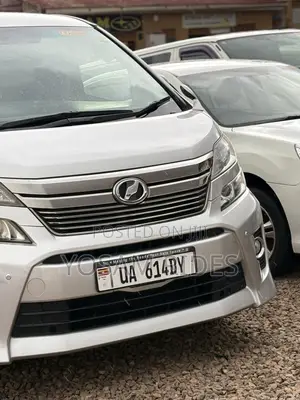 Toyota Vellfire 2012 Silver