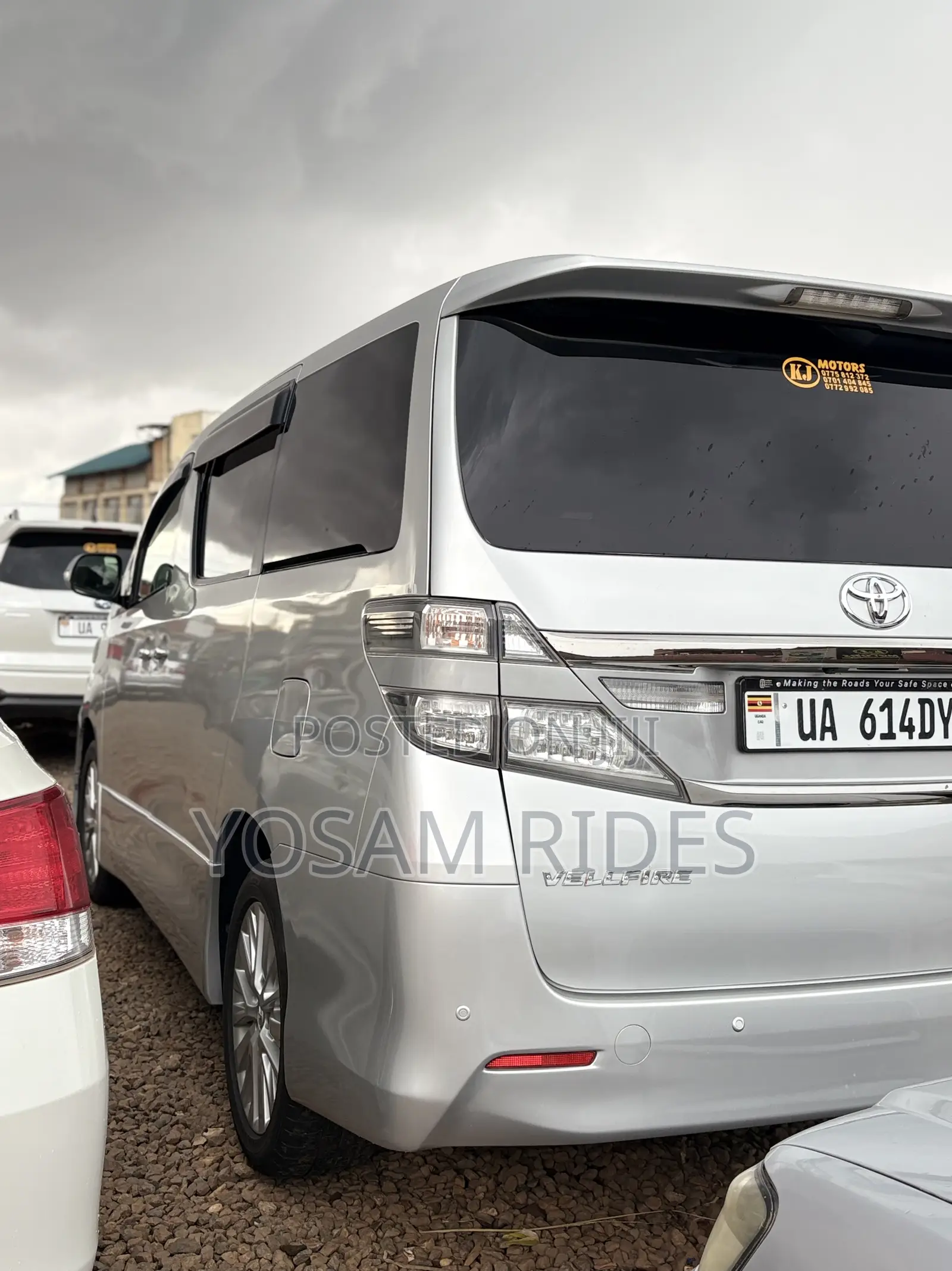 Toyota Vellfire 2012 Silver