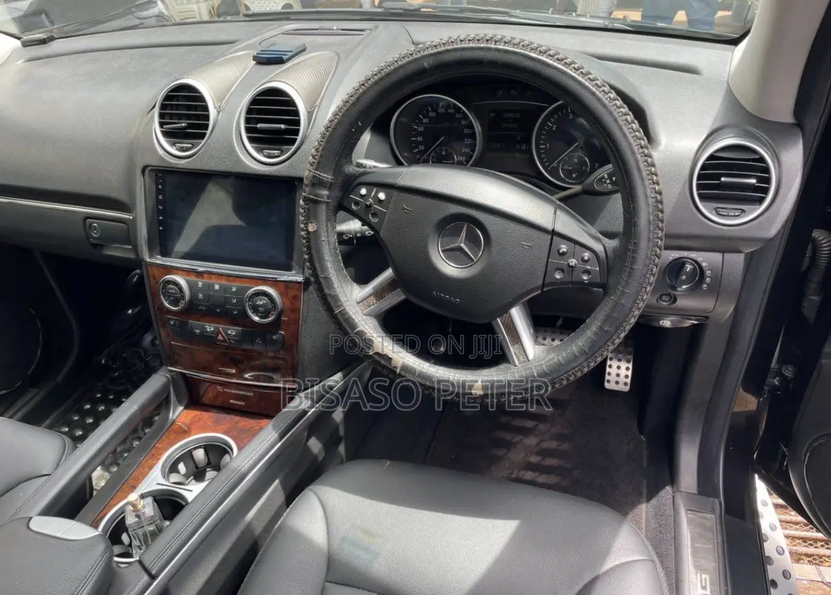 Mercedes-Benz M Class 2010 Black