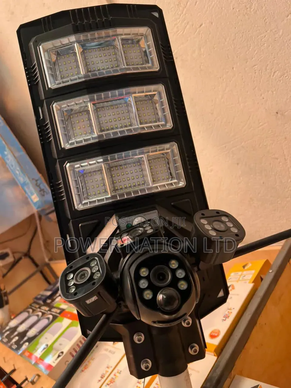 450w Anker Solix Solar Street Light With 3 Lense Camera