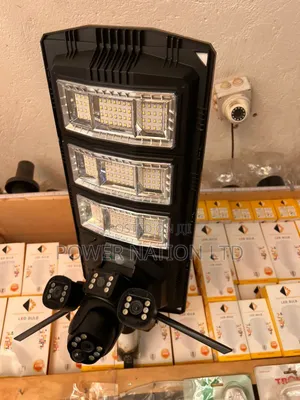 450w Fox-Ess Solar Street Light With 3 Lense Camera