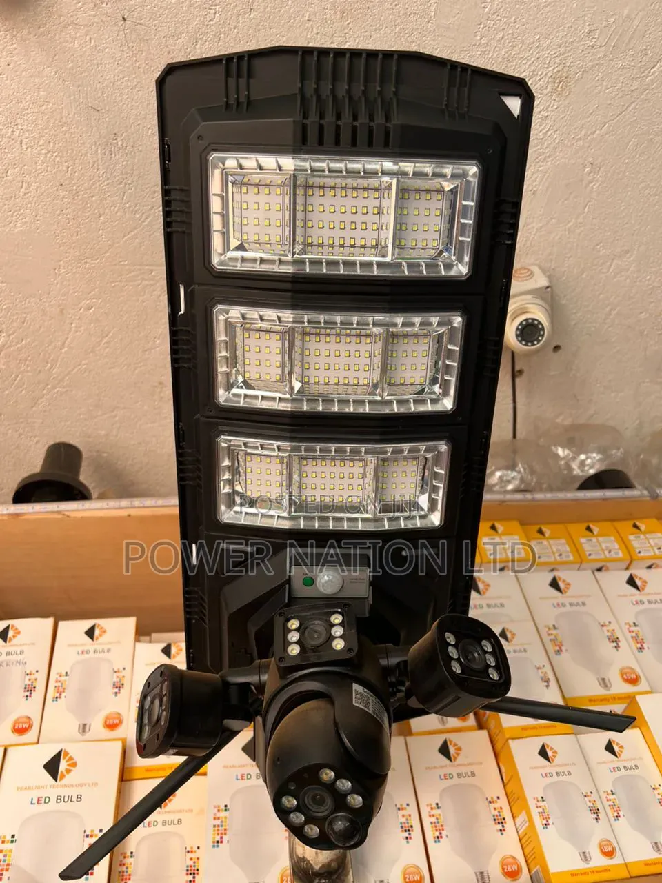 450w Bydwall Solar Street Light With 3 Lense Camera