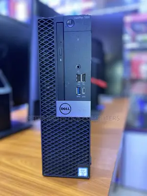 Desktop Computer Dell Optiplex 7050 4GB Intel Core i5 HDD 250GB