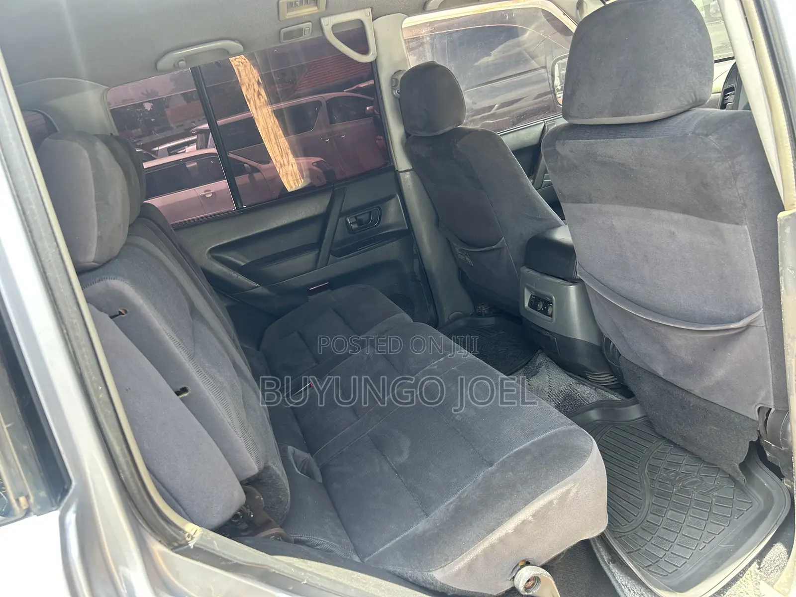 Mitsubishi Pajero 2004 Silver