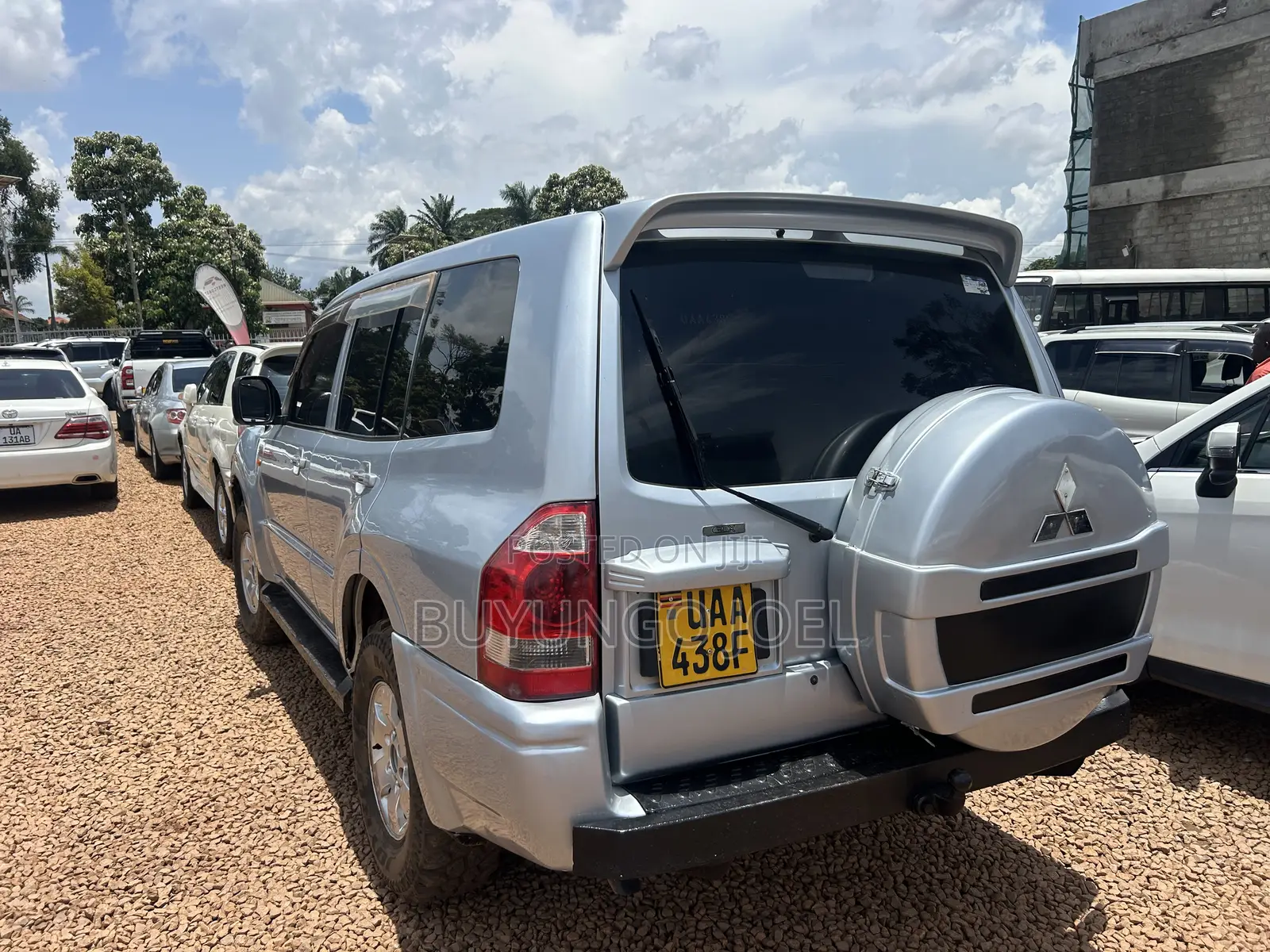 Mitsubishi Pajero 2004 Silver