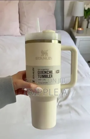Vacuum Insulated Tumbler Bottle