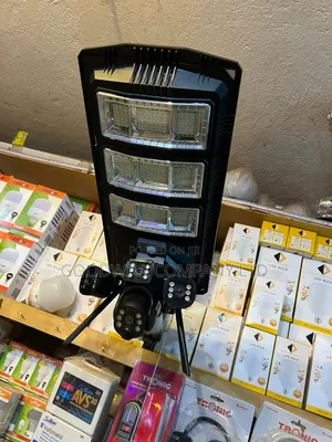 450w Fox-Ess Solar Street Light With 3 Lense Camera