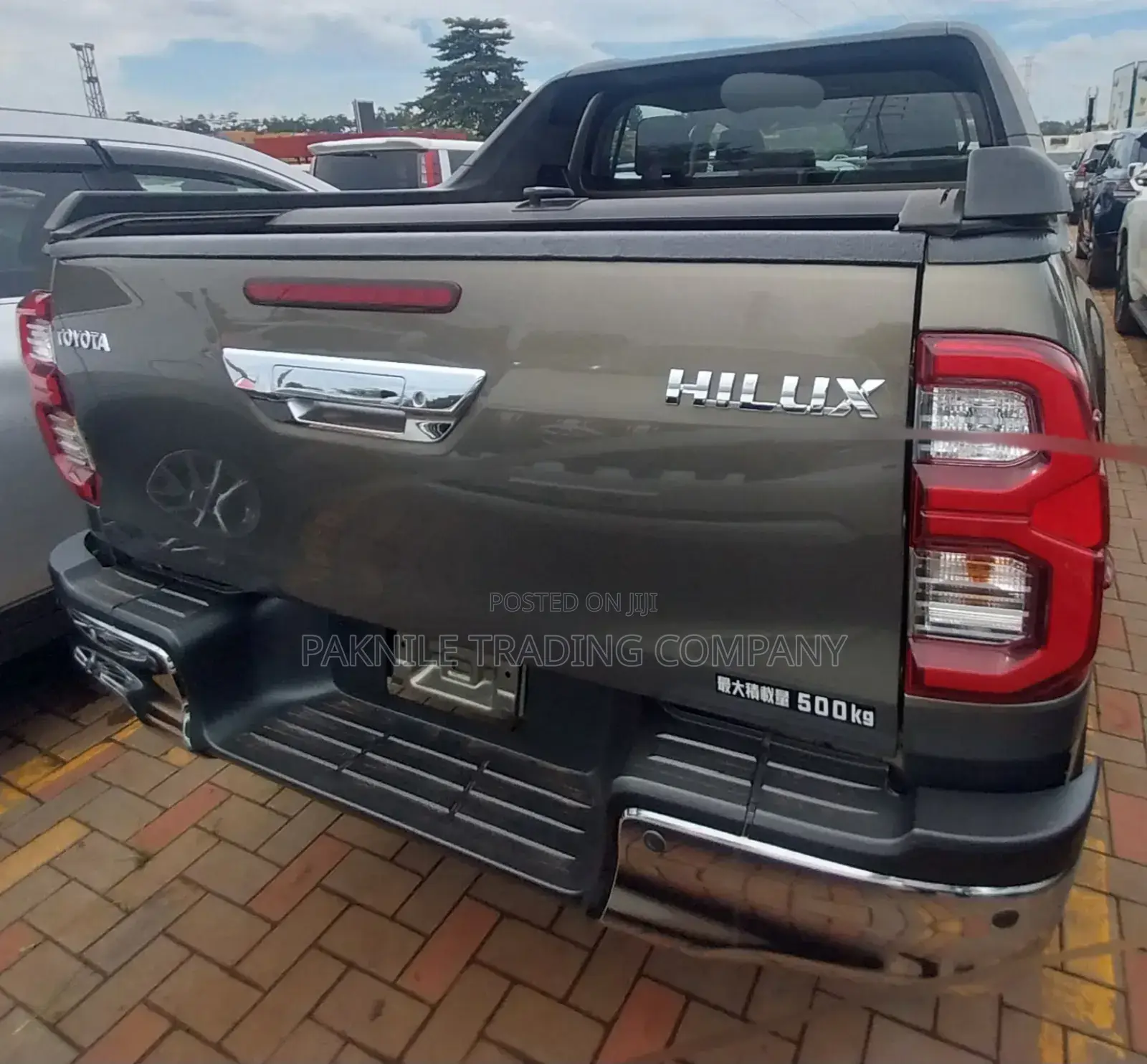 Toyota Hilux 2023 Silver