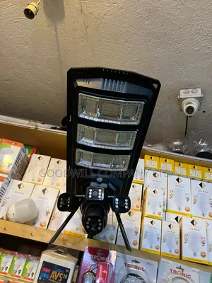 450w Franklinwh Solar Street Light With 3 Lense Camera