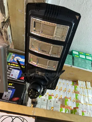 450w Alpha-Ess Solar Street Light With Single Lense Camera