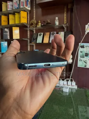 Samsung Galaxy S22 5G 128 GB Black