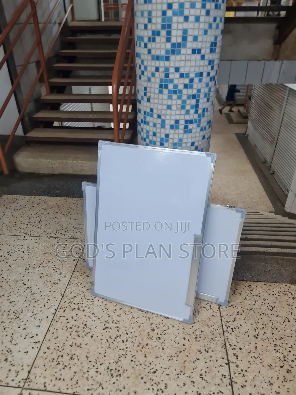 Wallmouted White Boards 60×90 Wallmouted White Boards 60×90