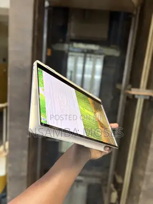 Laptop Samsung Galaxy Book 2 16GB Intel Core i7 SSD 512GB