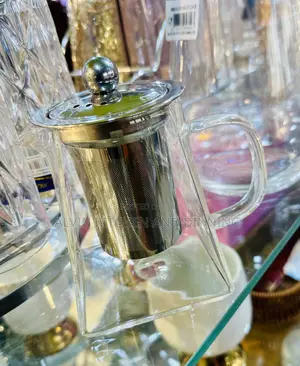 Glass Teapot With Stainless Steel Strainer