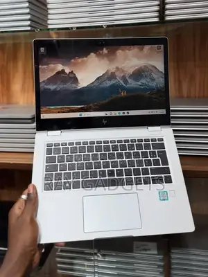 New Laptop HP EliteBook 1030 8GB Intel Core i5 SSD 256GB