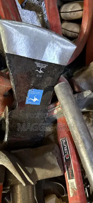 Axe (3lbs / 4lbs)