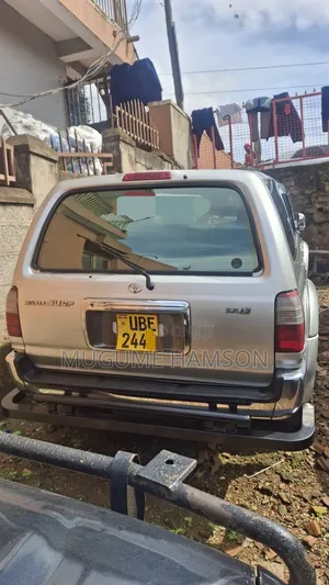 Toyota Hilux Surf 2.7 SSR 2001 Silver