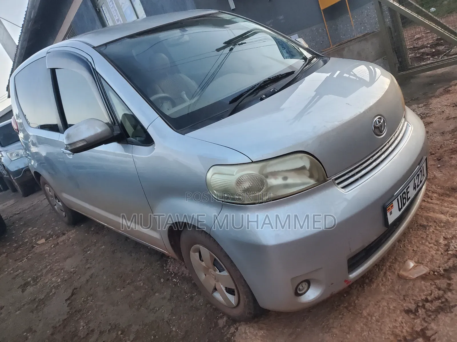 Toyota Porte 2010 Silver