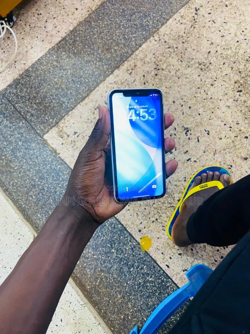 Apple iPhone 11 128 GB White