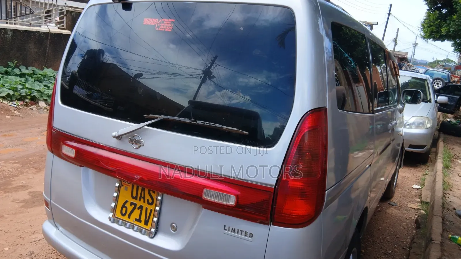 Nissan Serena 2004 Silver