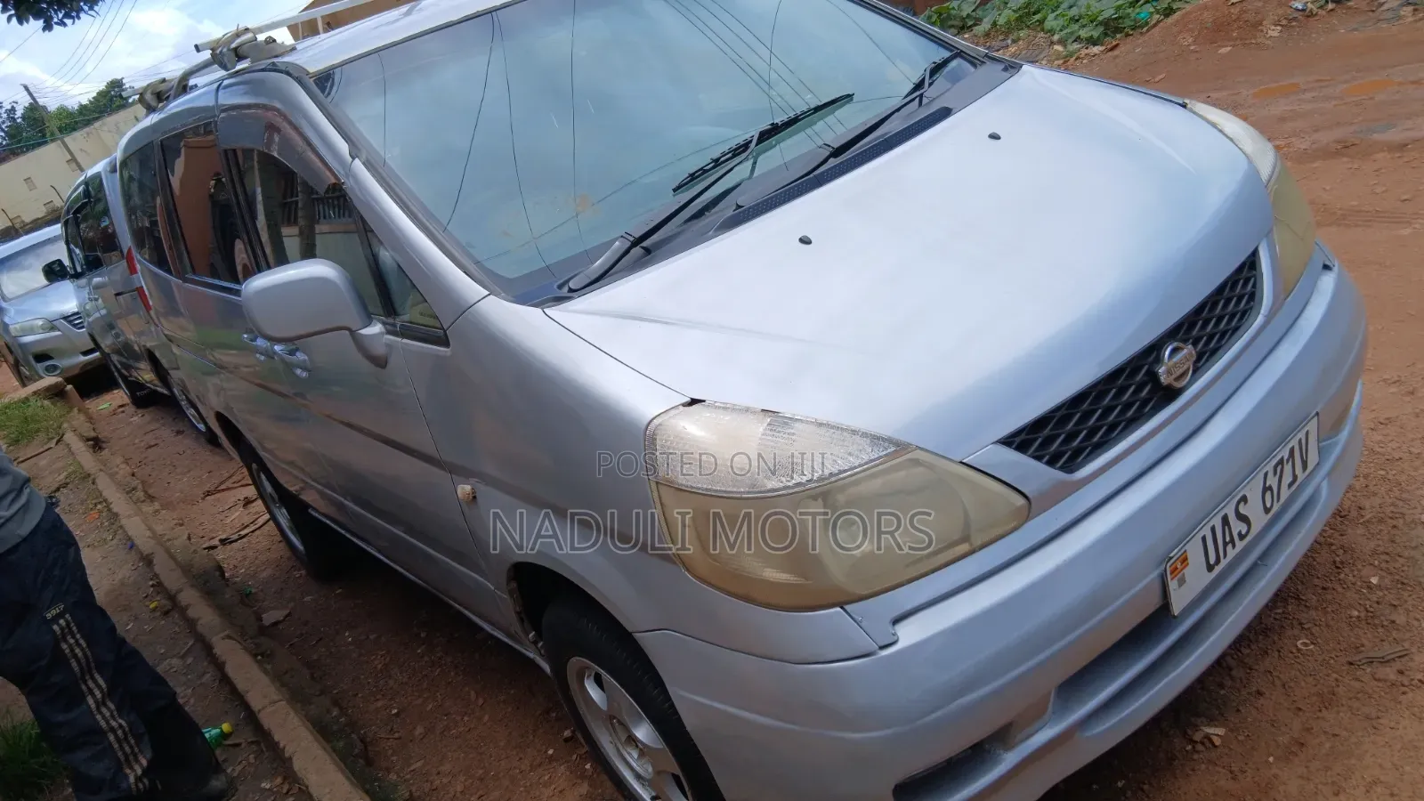 Nissan Serena 2004 Silver