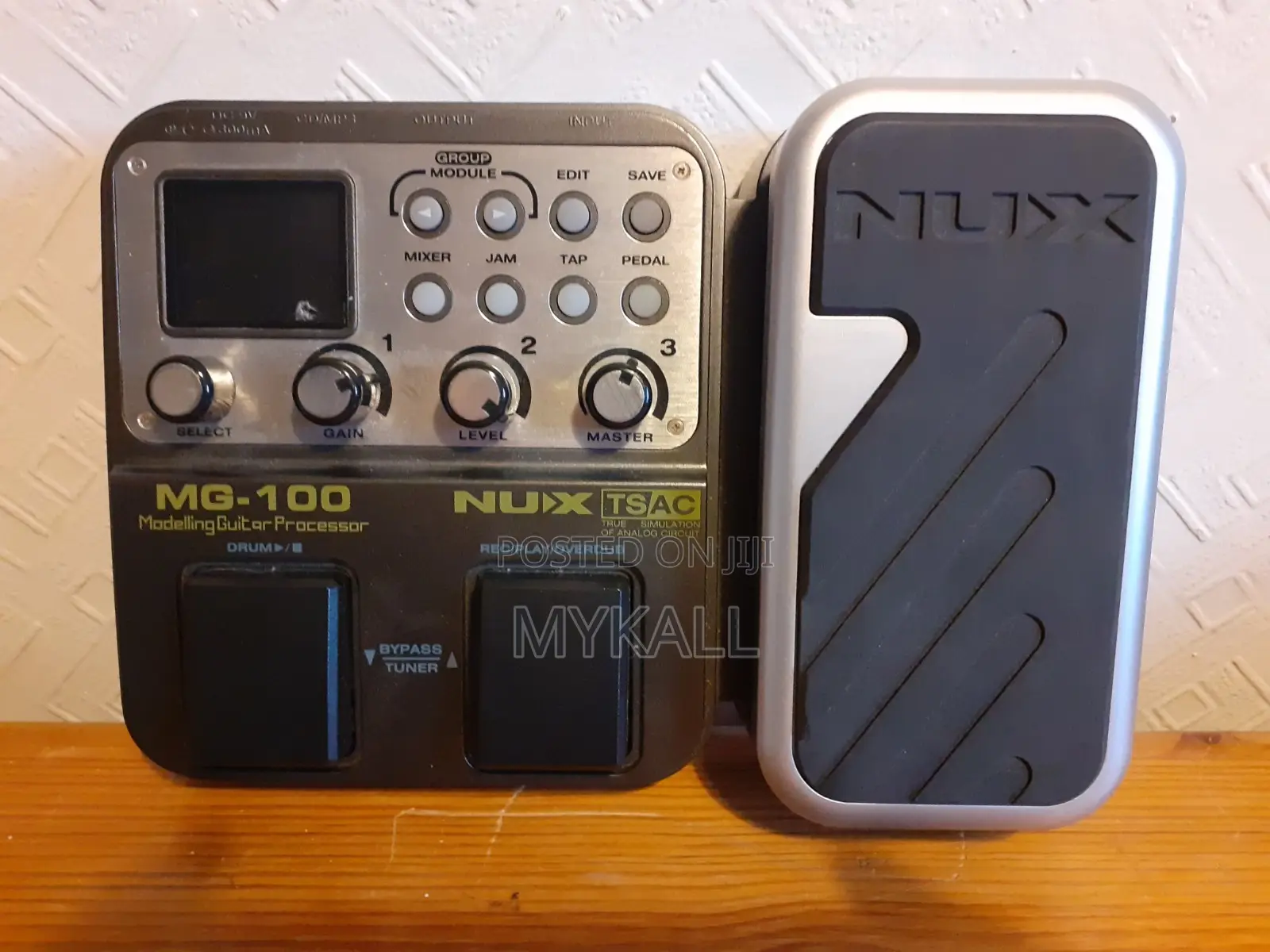 Nux Mg-100 Guitar Multi Effects Processor