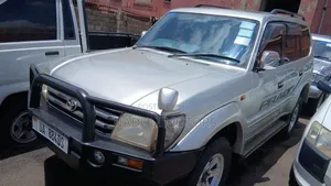 Toyota Land Cruiser Prado 2003 Silver