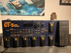 Boss Gt-5 Guitar Effects Processor