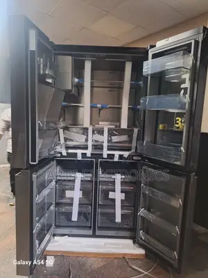 Hisense 780litres Smart Fridge