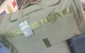 Denggao
Travel Duffle Bag