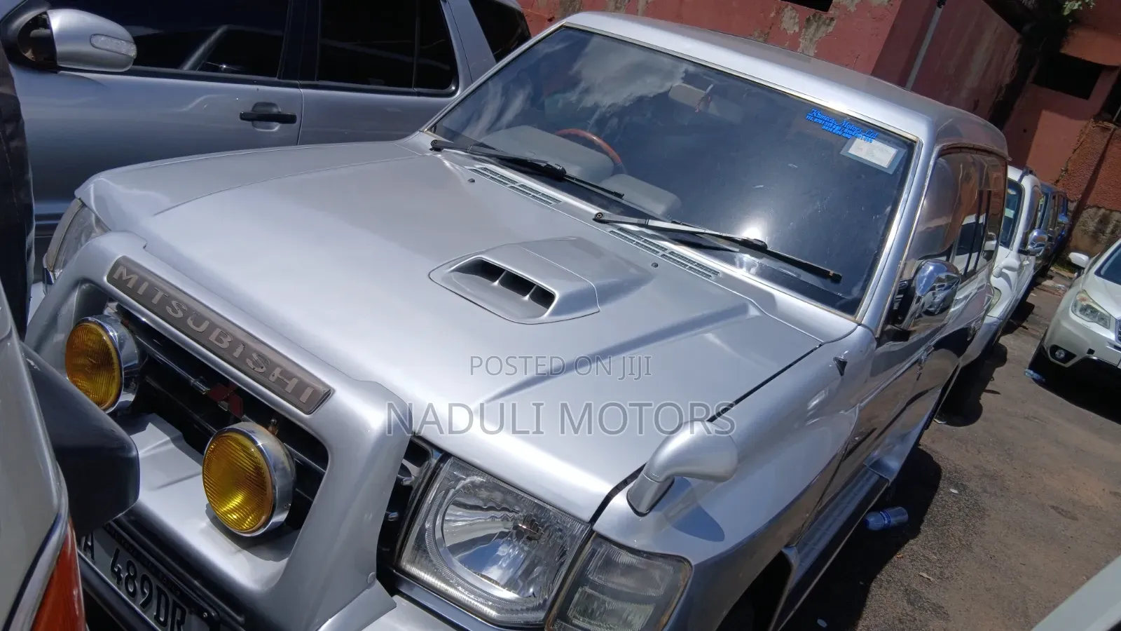 Mitsubishi Pajero 2002 Silver
