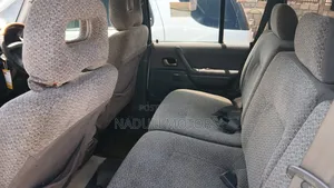 Mitsubishi Pajero 2002 Silver
