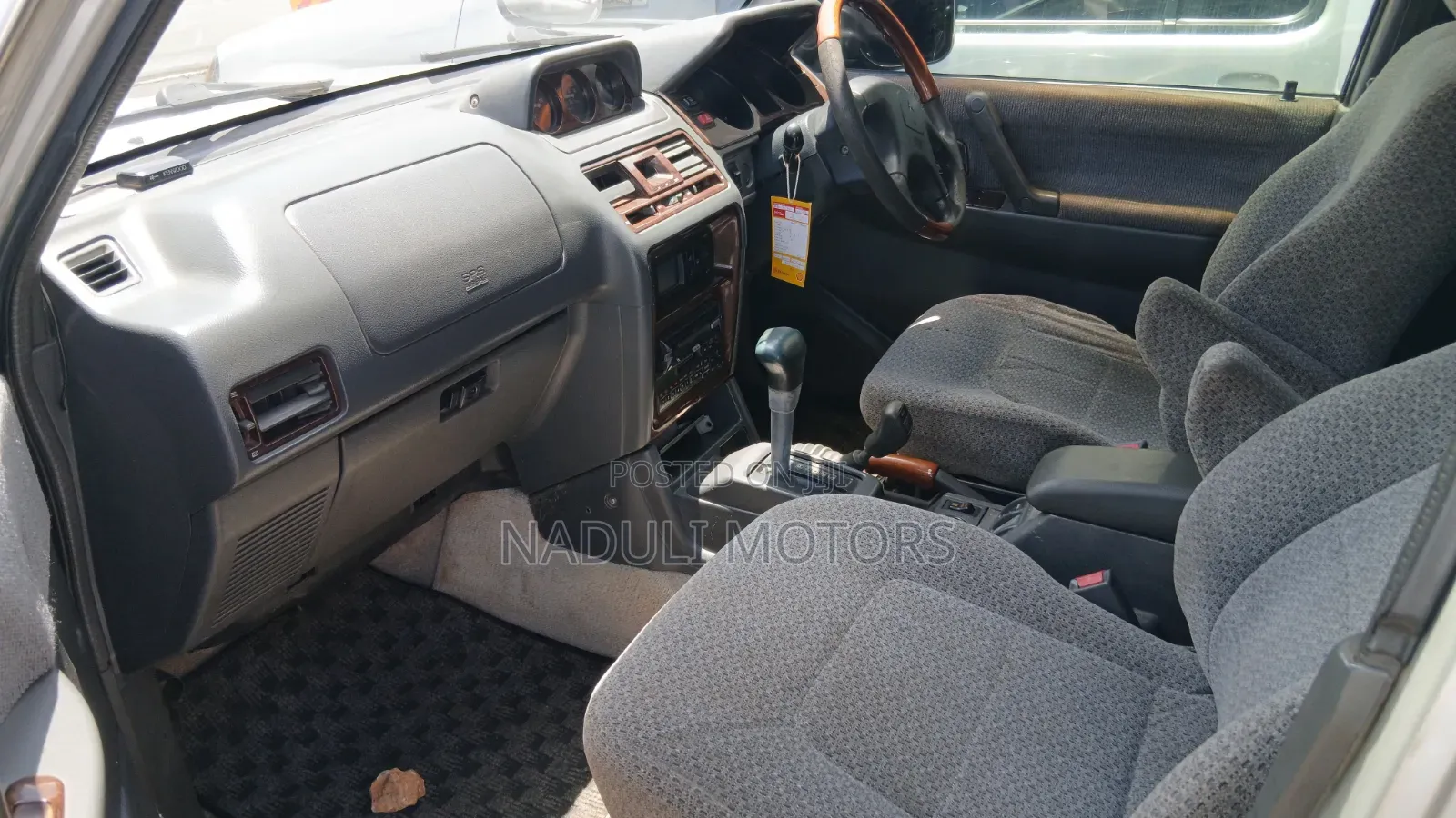 Mitsubishi Pajero 2002 Silver
