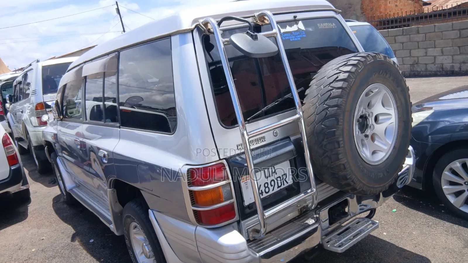 Mitsubishi Pajero 2002 Silver