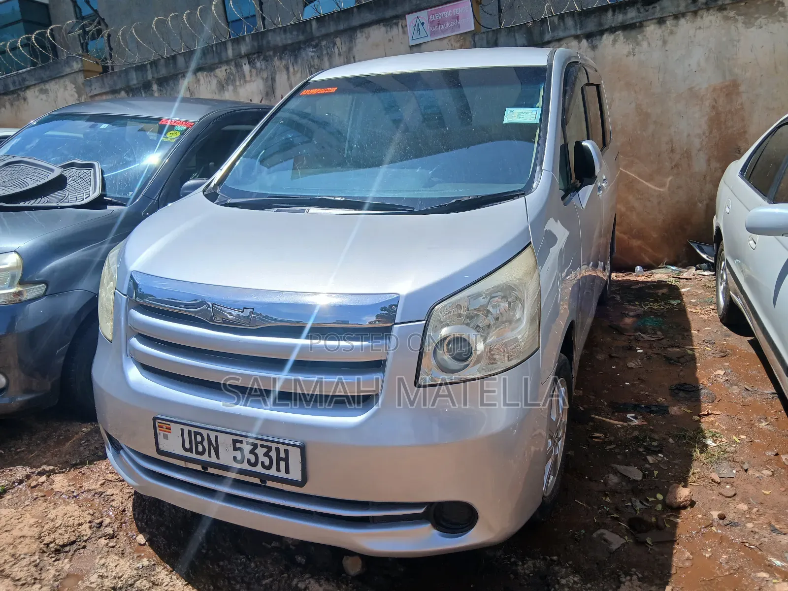 Toyota Noah 2009 Silver